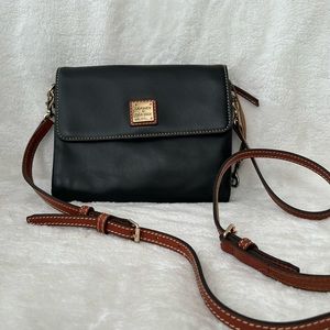 Dooney & Bourke Cross body bag